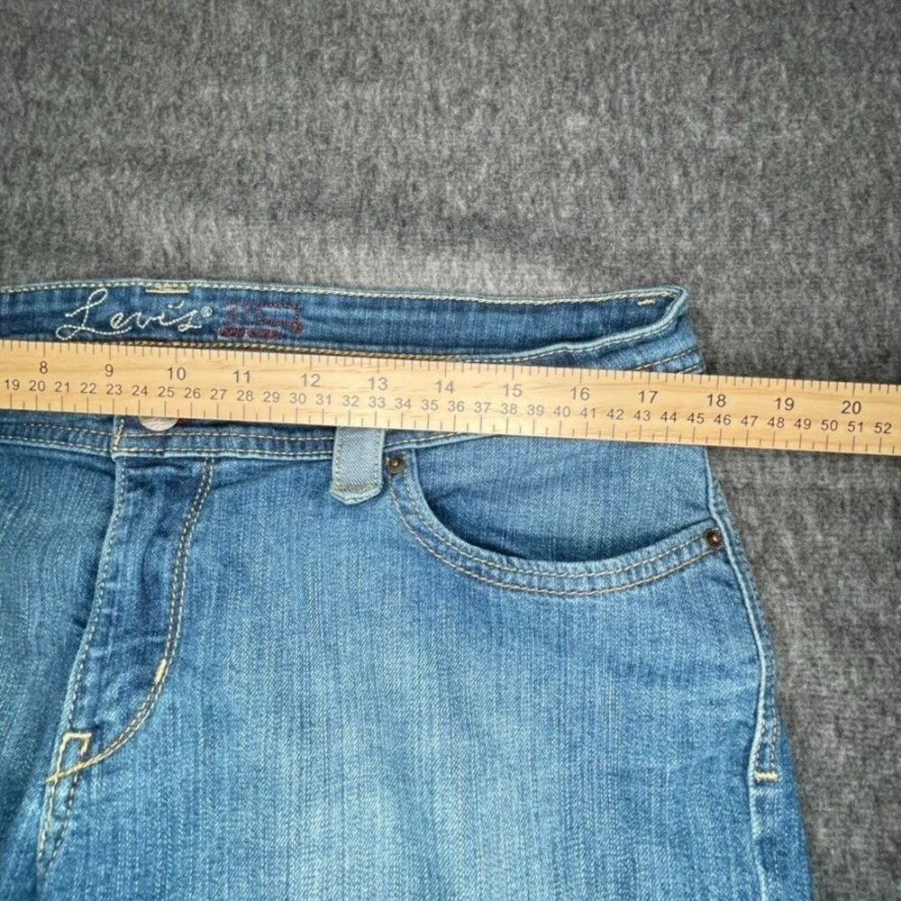 Levis Capri Pant Denim Jeans Cuffed Regular Wash sz 32 Curve Beltloop accents - Picture 6 of 13